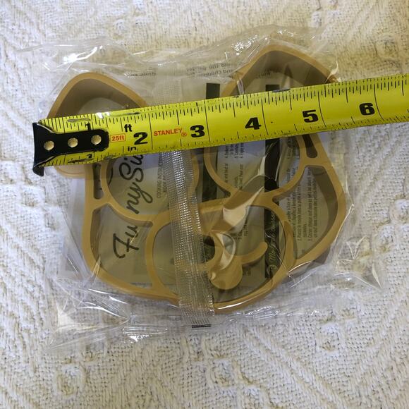 Fred Funny Side Up Dog Silicone Egg Mold Tan Breakfast Novelty Stocking Stuffer - Picture 8 of 8